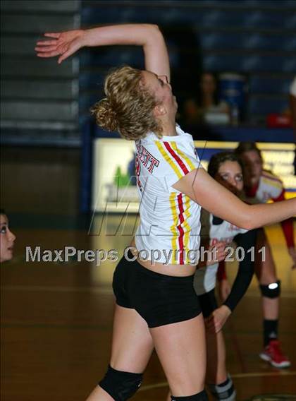 Thumbnail 3 in Oakdale @ Sierra photogallery.