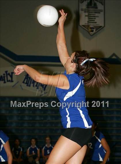 Thumbnail 3 in Oakdale @ Sierra photogallery.