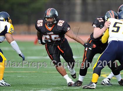 Thumbnail 1 in South Hadley vs. Putnam Vo-Tech (MIAA Division II West Final) photogallery.