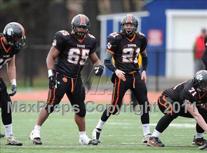 Thumbnail 1 in South Hadley vs. Putnam Vo-Tech (MIAA Division II West Final) photogallery.