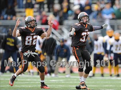 Thumbnail 3 in South Hadley vs. Putnam Vo-Tech (MIAA Division II West Final) photogallery.