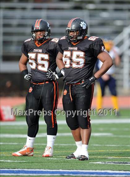 Thumbnail 3 in South Hadley vs. Putnam Vo-Tech (MIAA Division II West Final) photogallery.