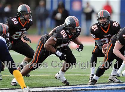 Thumbnail 3 in South Hadley vs. Putnam Vo-Tech (MIAA Division II West Final) photogallery.