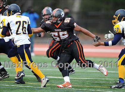 Thumbnail 1 in South Hadley vs. Putnam Vo-Tech (MIAA Division II West Final) photogallery.