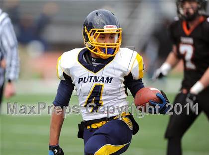 Thumbnail 1 in South Hadley vs. Putnam Vo-Tech (MIAA Division II West Final) photogallery.