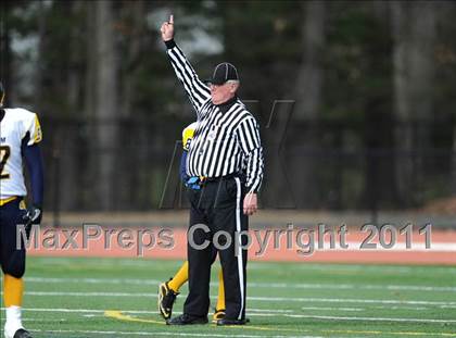Thumbnail 1 in South Hadley vs. Putnam Vo-Tech (MIAA Division II West Final) photogallery.