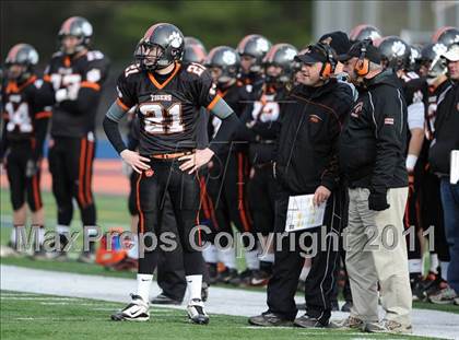 Thumbnail 1 in South Hadley vs. Putnam Vo-Tech (MIAA Division II West Final) photogallery.