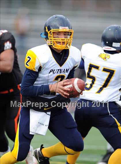Thumbnail 3 in South Hadley vs. Putnam Vo-Tech (MIAA Division II West Final) photogallery.