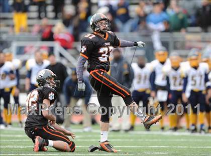 Thumbnail 1 in South Hadley vs. Putnam Vo-Tech (MIAA Division II West Final) photogallery.