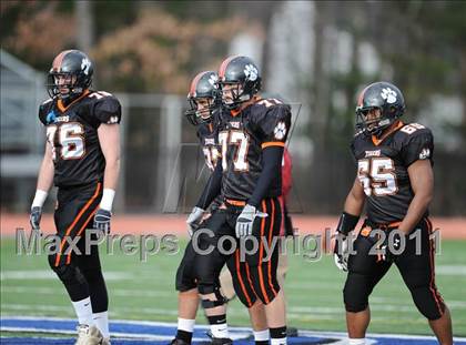 Thumbnail 1 in South Hadley vs. Putnam Vo-Tech (MIAA Division II West Final) photogallery.