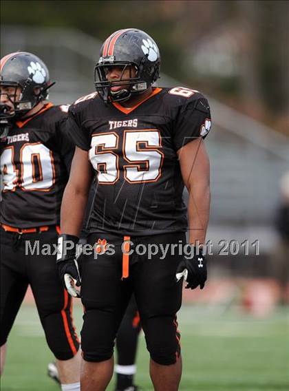 Thumbnail 2 in South Hadley vs. Putnam Vo-Tech (MIAA Division II West Final) photogallery.