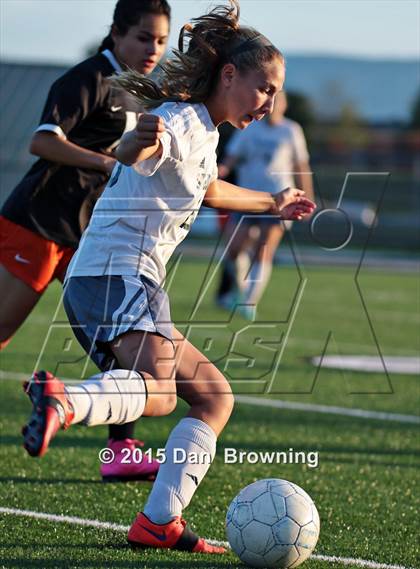 Thumbnail 3 in Morristown-Hamblen East @ Seymour (D2AAA District Quarterfinal)  photogallery.