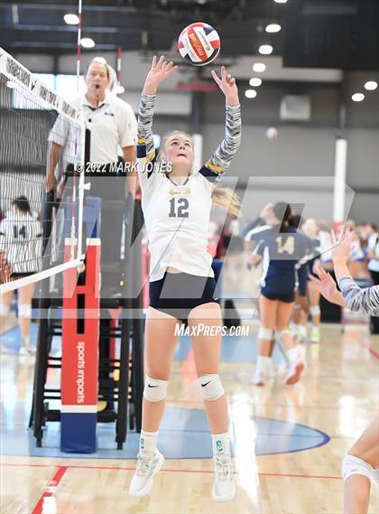 Thumbnail 1 in Bishop Gorman vs. Mead (Nike TOC Southwest) photogallery.