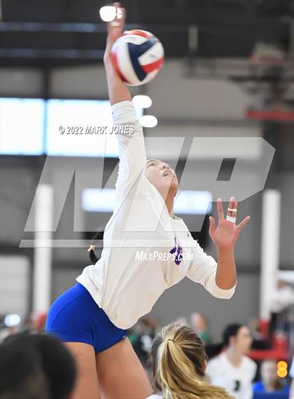 Thumbnail 2 in Bishop Gorman vs. Mead (Nike TOC Southwest) photogallery.
