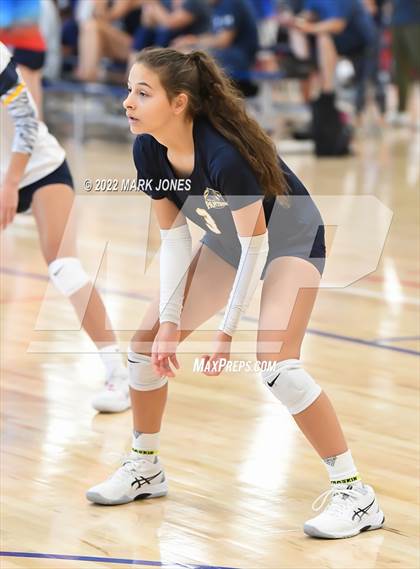 Thumbnail 2 in Bishop Gorman vs. Mead (Nike TOC Southwest) photogallery.