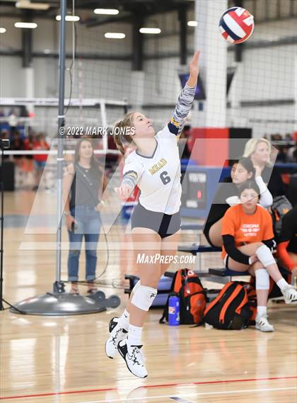 Thumbnail 1 in Bishop Gorman vs. Mead (Nike TOC Southwest) photogallery.