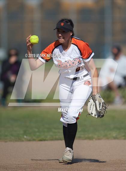 Thumbnail 1 in Hillsdale @ San Mateo photogallery.