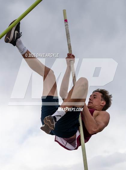 Thumbnail 1 in Phoenix Invitational photogallery.