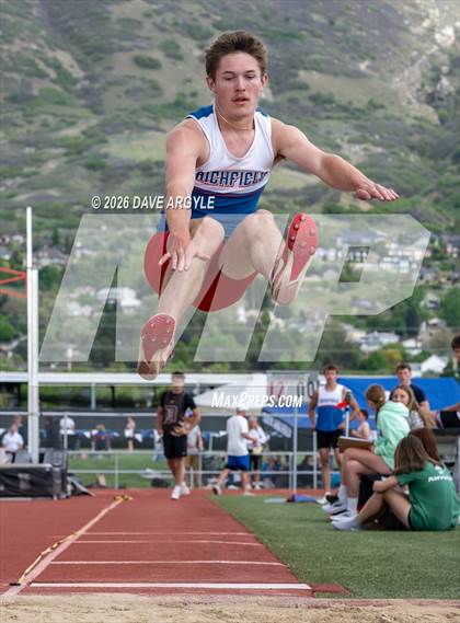 Thumbnail 2 in Phoenix Invitational photogallery.