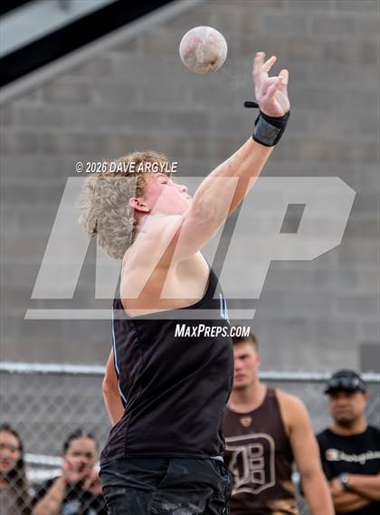 Thumbnail 2 in Phoenix Invitational photogallery.