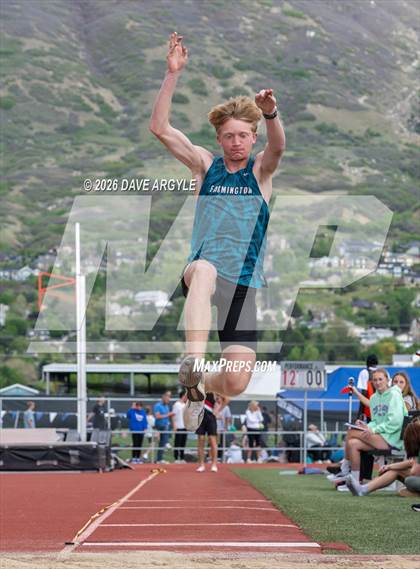 Thumbnail 3 in Phoenix Invitational photogallery.