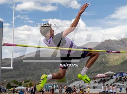 Thumbnail 3 in Phoenix Invitational photogallery.