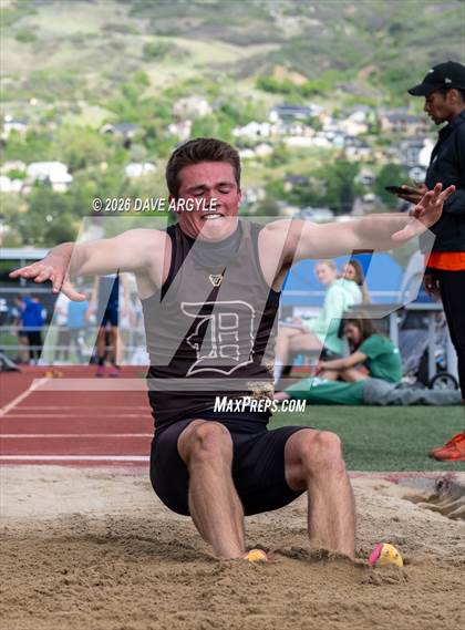 Thumbnail 2 in Phoenix Invitational photogallery.
