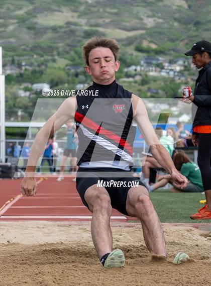 Thumbnail 2 in Phoenix Invitational photogallery.