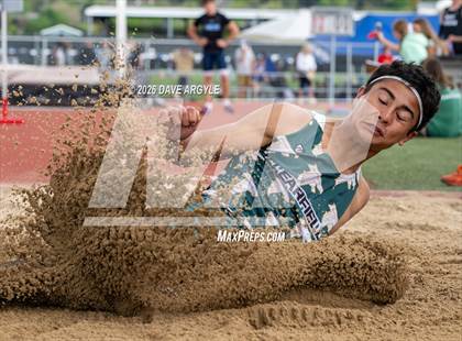 Thumbnail 3 in Phoenix Invitational photogallery.