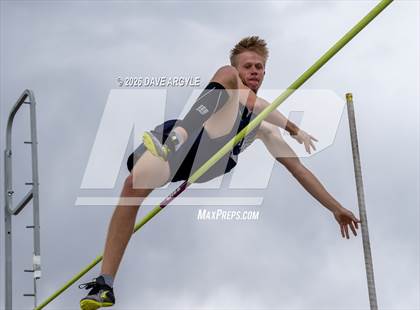 Thumbnail 1 in Phoenix Invitational photogallery.