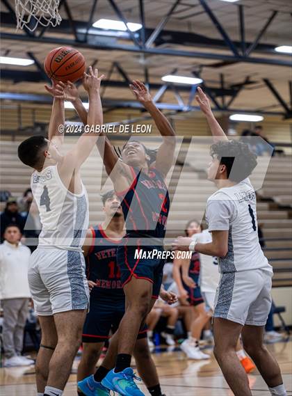 Thumbnail 2 in Veterans Memorial @ Lopez photogallery.