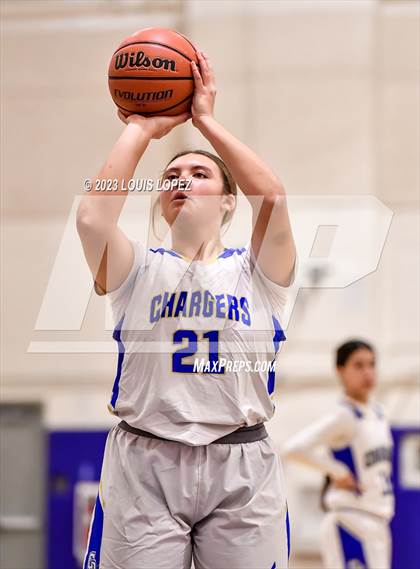 Thumbnail 2 in Diamond Ranch @ Charter Oak photogallery.