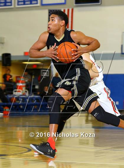 Thumbnail 2 in Army-Navy vs. Orange Lutheran (Fairfax State Preview) photogallery.
