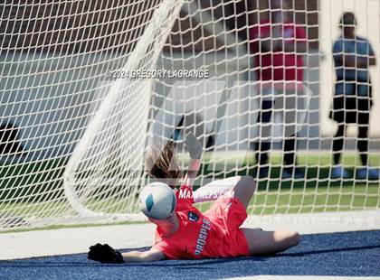 Thumbnail 2 in Prosper vs Southlake Carroll (UIL 6A Soccer Regional Semifinals) photogallery.