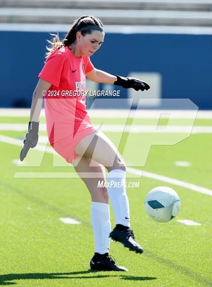 Thumbnail 1 in Prosper vs Southlake Carroll (UIL 6A Soccer Regional Semifinals) photogallery.
