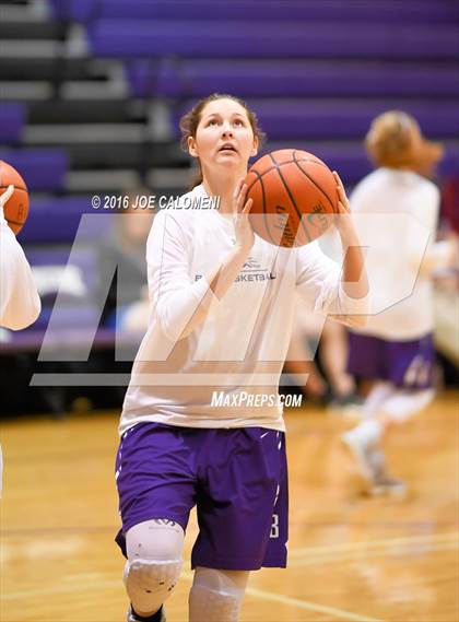 Thumbnail 2 in Boerne vs New Braunfels (Boerne ISD Tournament) photogallery.