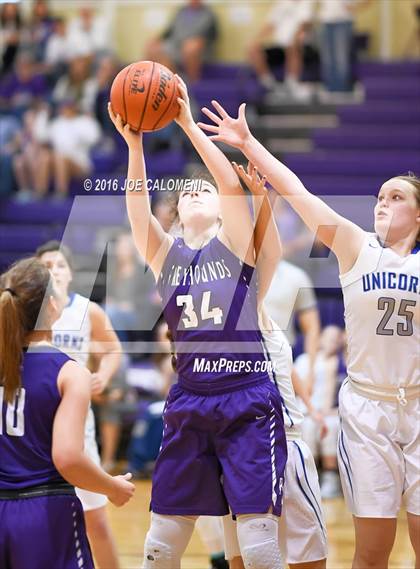 Thumbnail 3 in Boerne vs New Braunfels (Boerne ISD Tournament) photogallery.