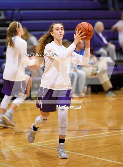 Thumbnail 2 in Boerne vs New Braunfels (Boerne ISD Tournament) photogallery.