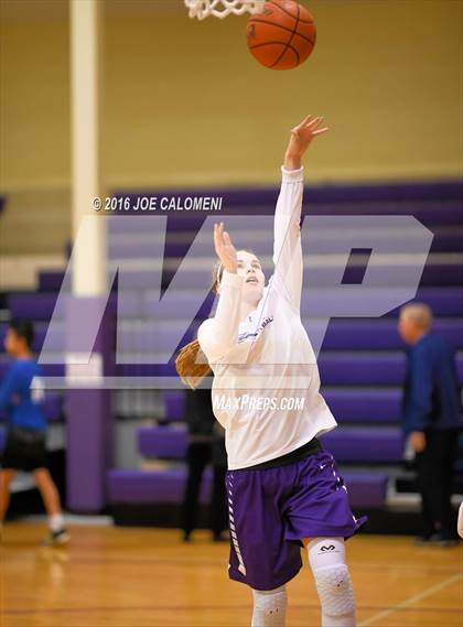 Thumbnail 1 in Boerne vs New Braunfels (Boerne ISD Tournament) photogallery.