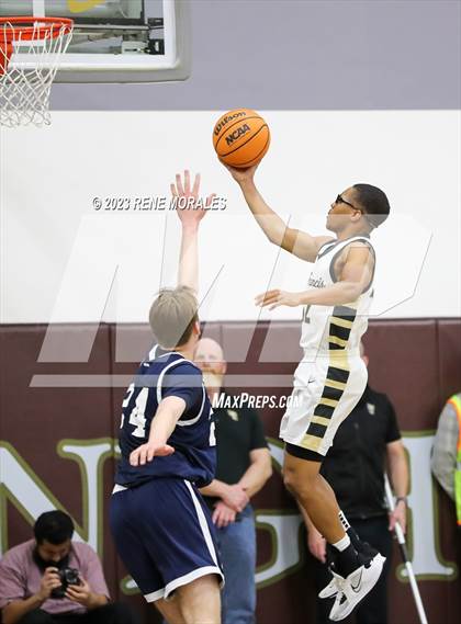 Thumbnail 3 in Loyola vs St Francis photogallery.