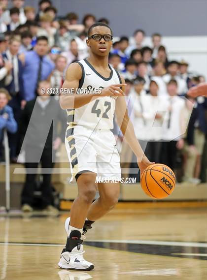 Thumbnail 1 in Loyola vs St Francis photogallery.