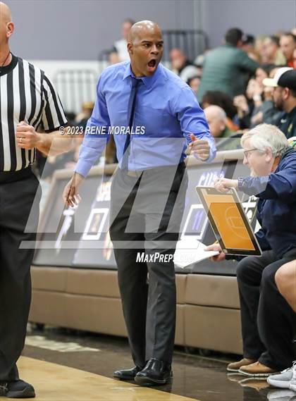Thumbnail 2 in Loyola vs St Francis photogallery.