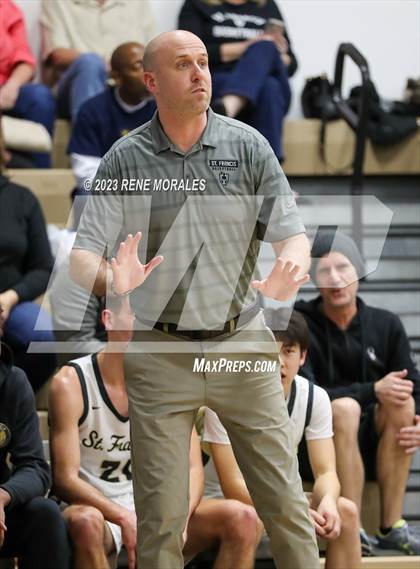 Thumbnail 2 in Loyola vs St Francis photogallery.