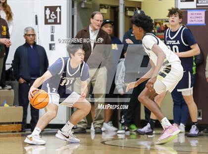 Thumbnail 2 in Loyola vs St Francis photogallery.