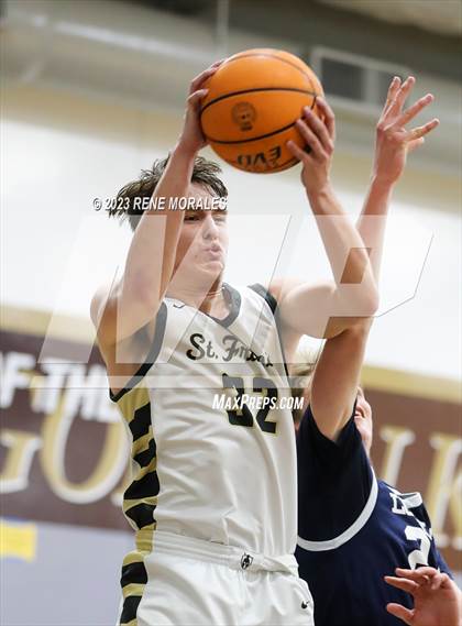 Thumbnail 3 in Loyola vs St Francis photogallery.