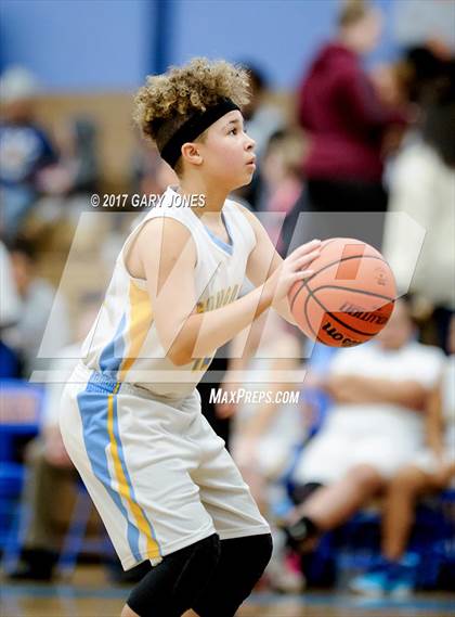 Thumbnail 2 in JV: Foothill @ Center photogallery.