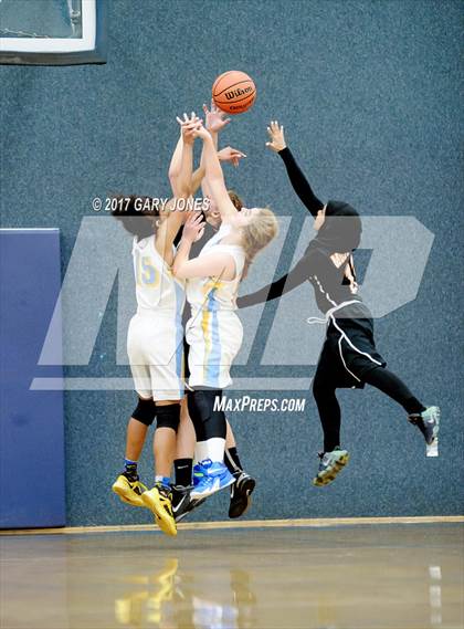 Thumbnail 2 in JV: Foothill @ Center photogallery.