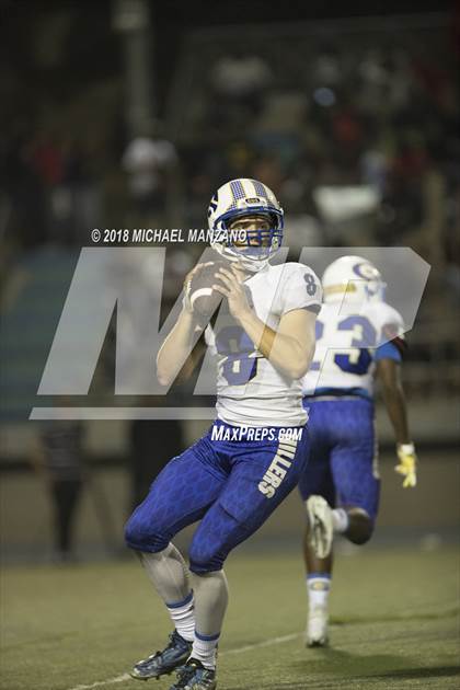 Thumbnail 1 in Grossmont @ Eastlake photogallery.
