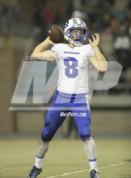 Thumbnail 3 in Grossmont @ Eastlake photogallery.