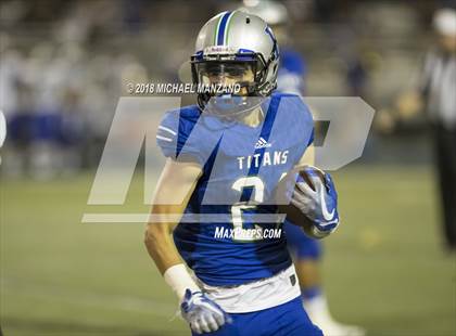 Thumbnail 1 in Grossmont @ Eastlake photogallery.